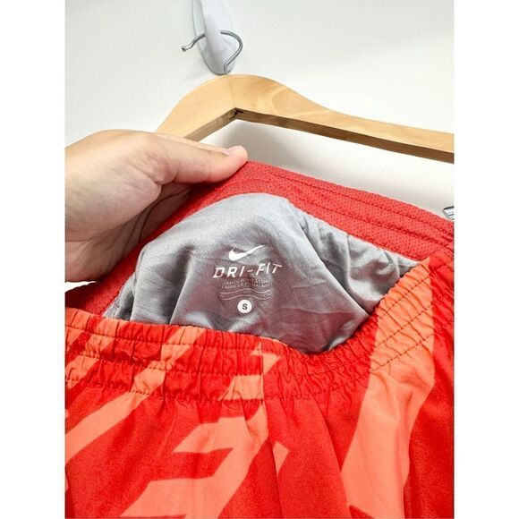 Nike Shorts Womens Size Small Orange Athletic DRI-FIT‎ Lined - Picture 6 of 7